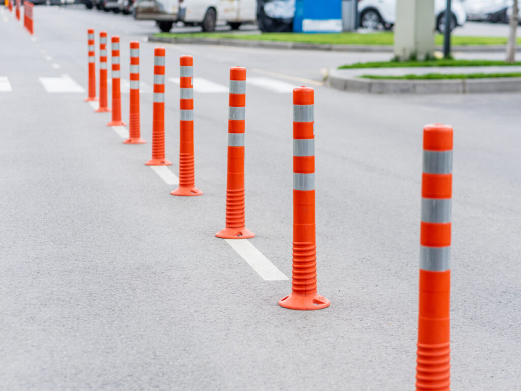 Venta de Bolardos de Señalizacion y Seguridad Vial a Todo Perú